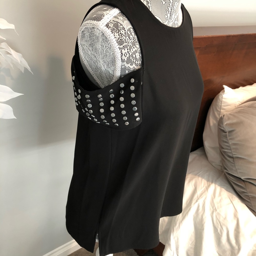 Calvin Klein cold shoulder blouse - Picture 2 of 5